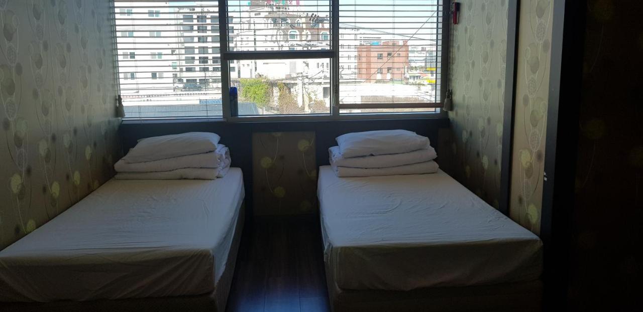 Seom Guesthouse Seogwipo Esterno foto