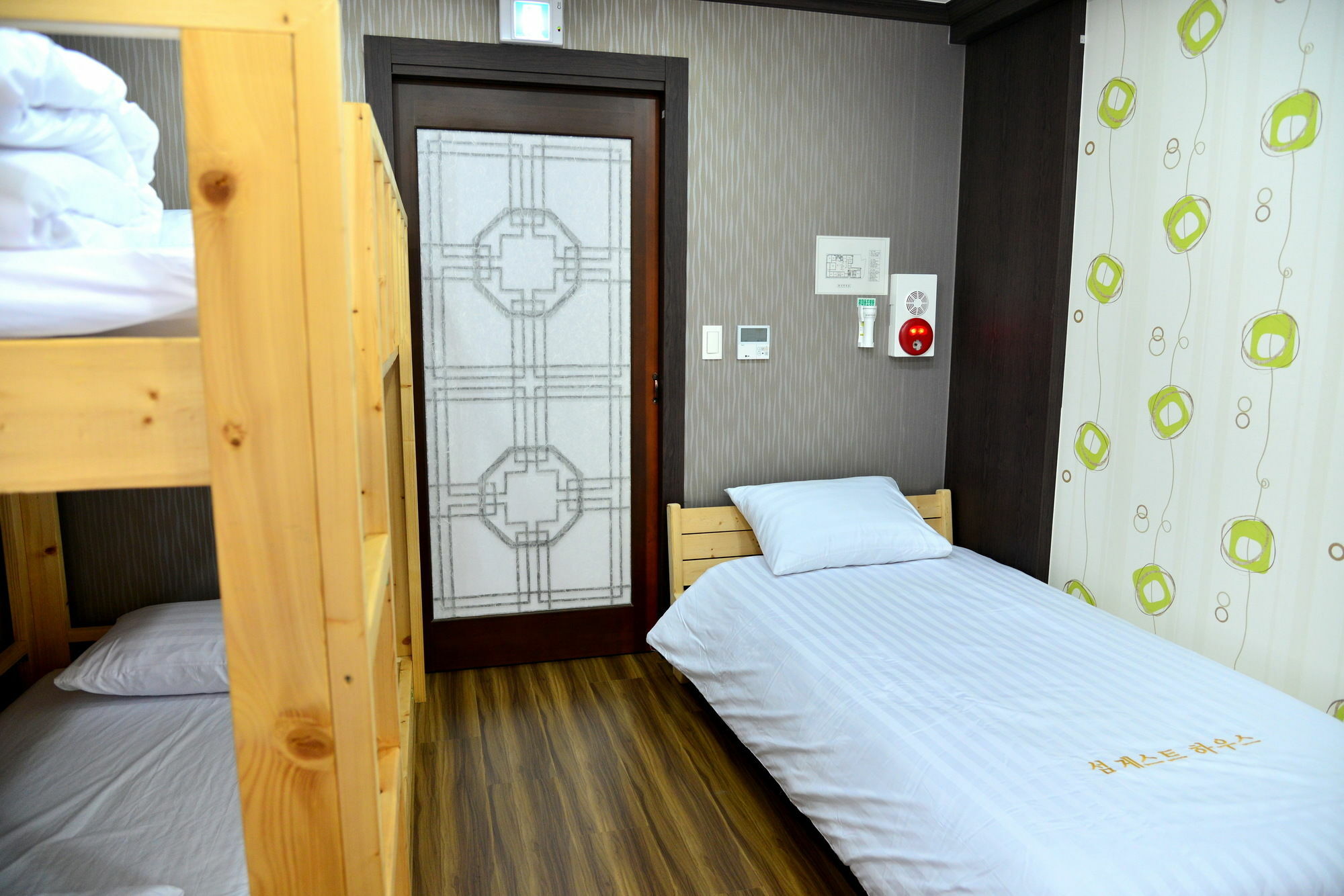 Seom Guesthouse Seogwipo Esterno foto